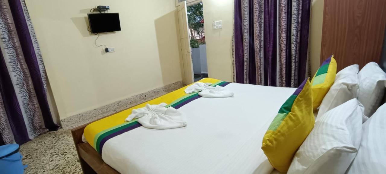 Jack'S Calangute Place Hotel Eksteriør billede
