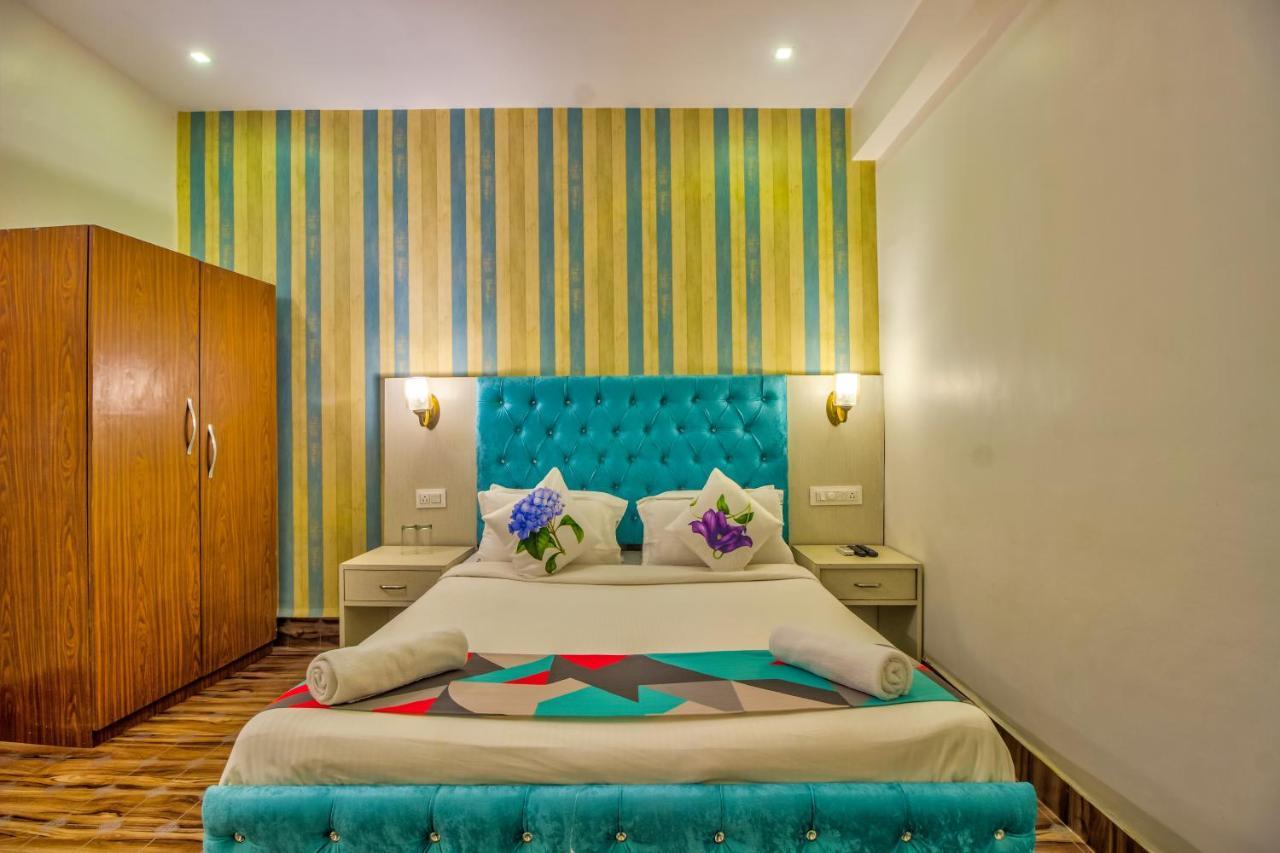Jack'S Calangute Place Hotel Eksteriør billede